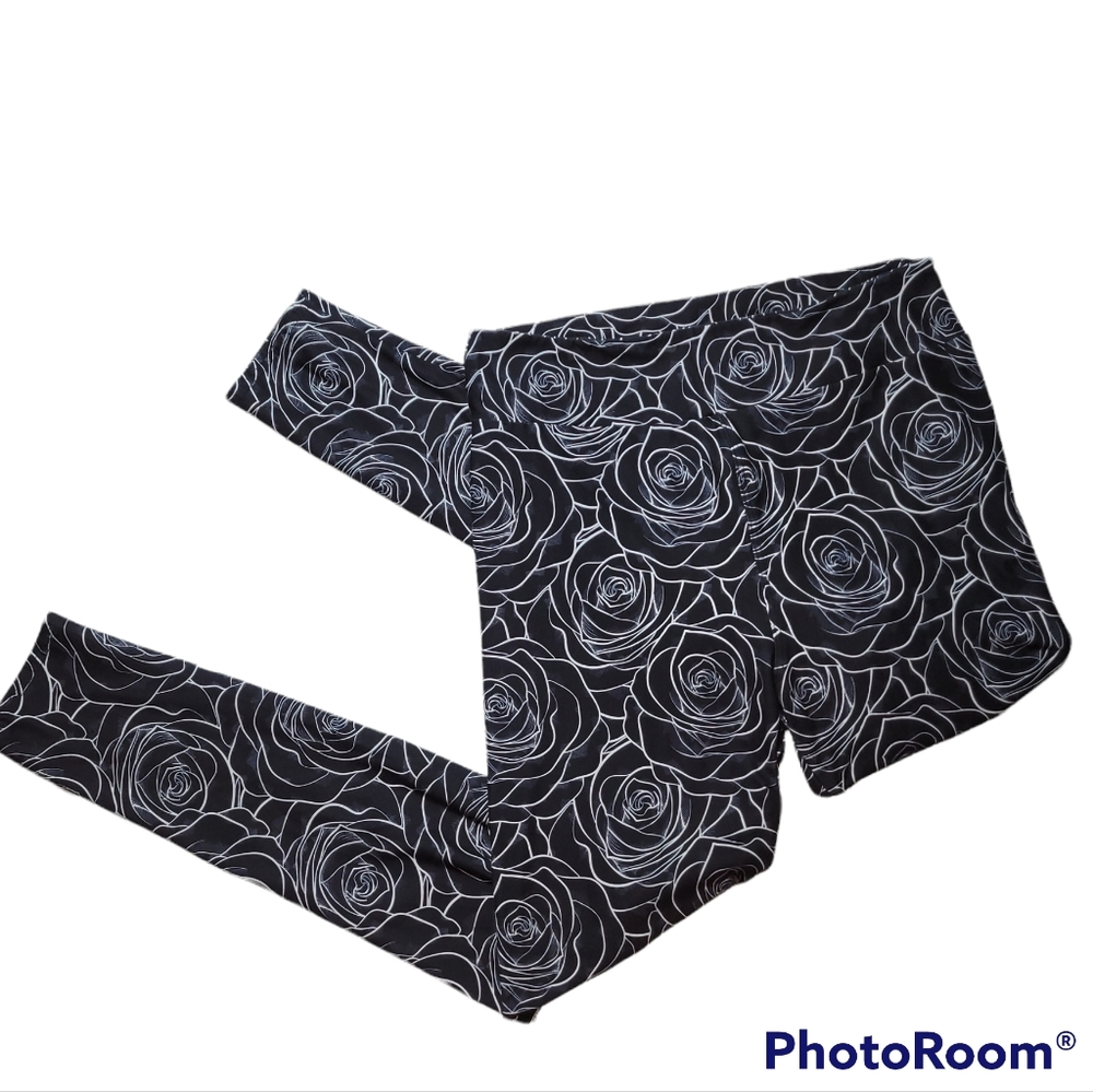 Black rose leggings